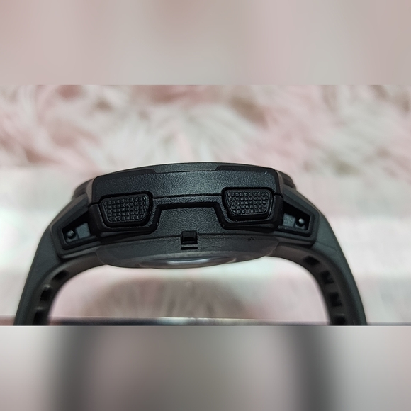 Garmin Instinct Graphite Smartwatch GPS Military Multi Sports Watch - Picture 6 of 12